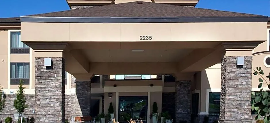 Holiday Inn Express & Suites Logan By IHG