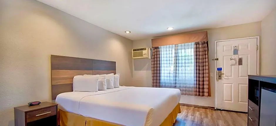 Studio 6 Rosemead, CA