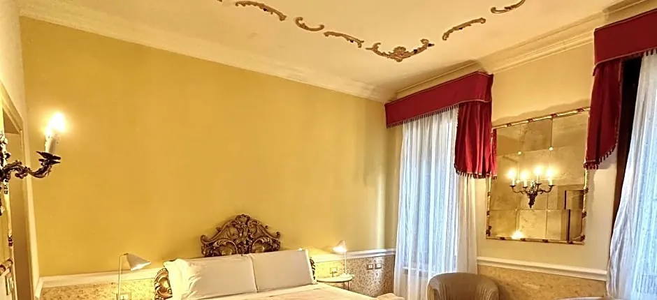 Casa Alla Fenice