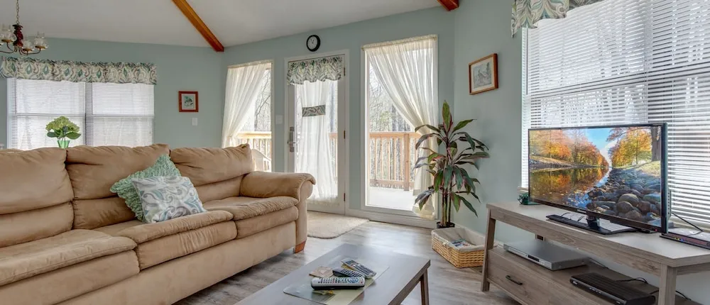 Puppies Hollow Pets Wifi Pool Access Fireplace