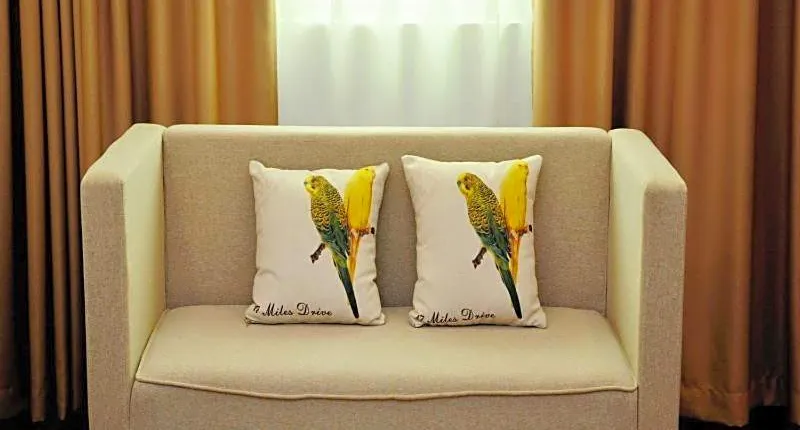 GreenTree Inn Dongfang City Dongfang Avenue High-speed Railway Station Express Hotel