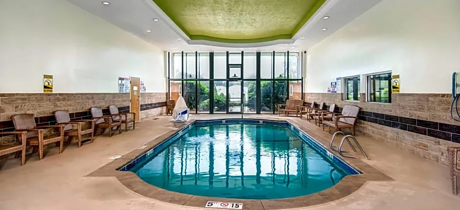 Best Western Plus The Inn At Hampton