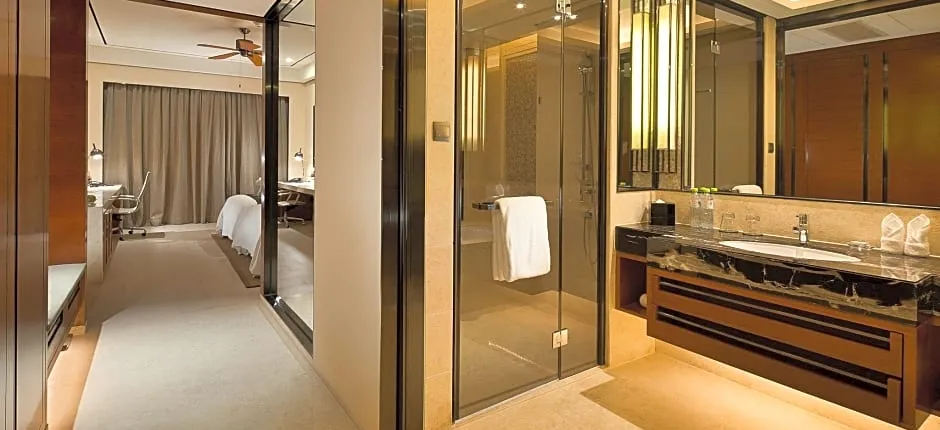 Crowne Plaza Sanya City Center