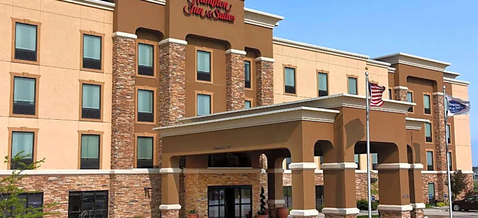 Hampton Inn By Hilton & Suites Fargo