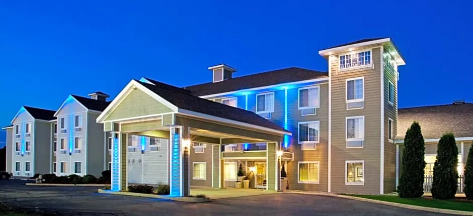 Holiday Inn Express & Suites New Buffalo, MI By IHG