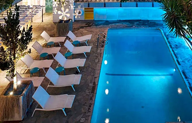 Beverly Laurel Motor Hotel