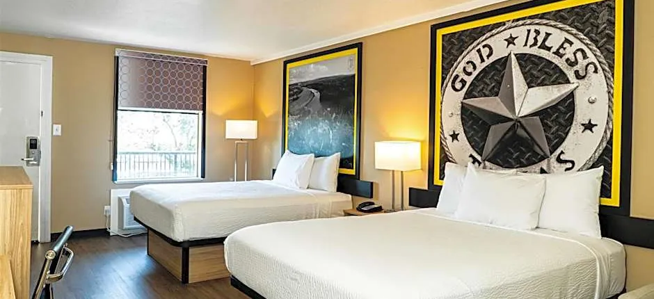 Super 8 by Wyndham Corpus Christi Airport