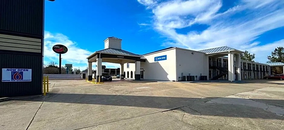 Motel 6 Denham Springs, LA