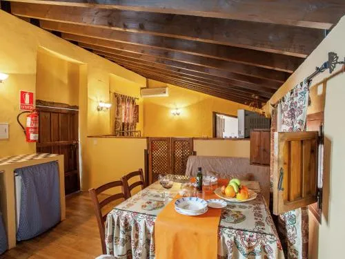 Vintage Farmhouse in Algarinejo with Terrace