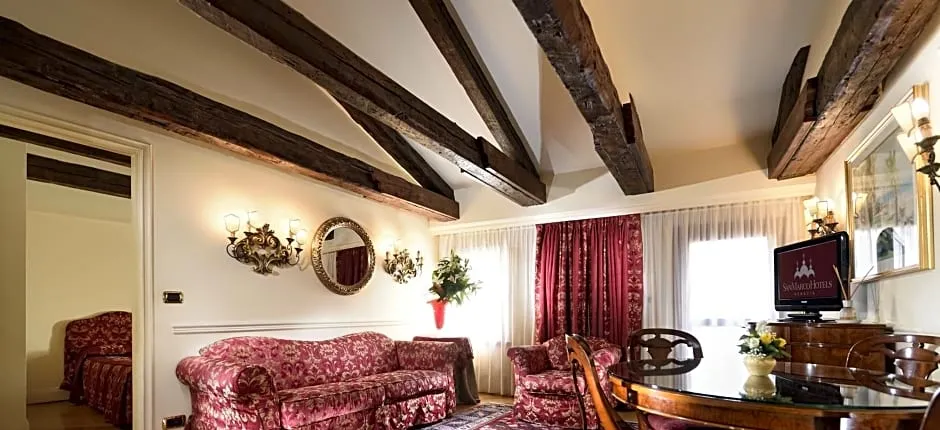 All Suites Torre Dell Orologio