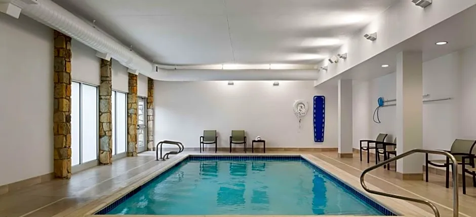 DoubleTree By Hilton Hotel Pittsburgh Airport