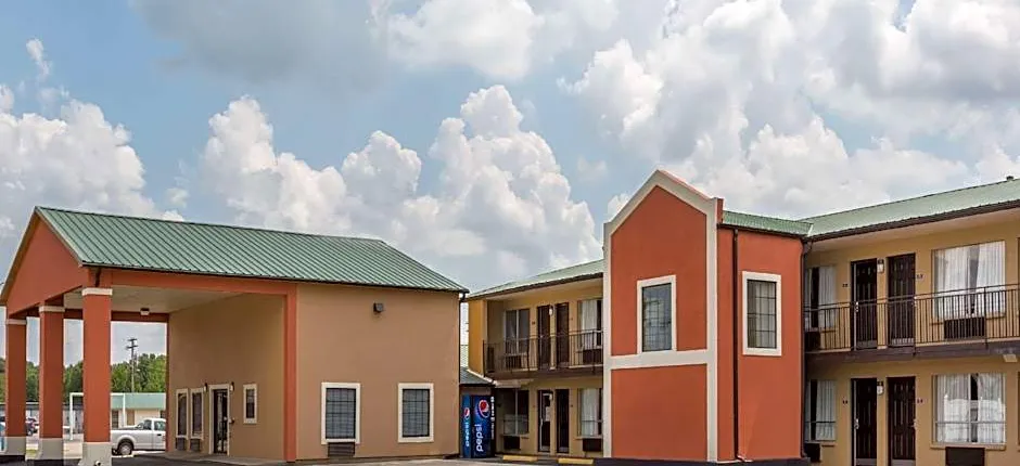 Days Inn by Wyndham Carlisle