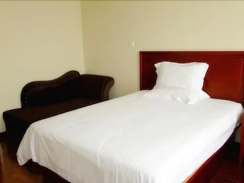 GreenTree Inn Jiangsu Suzhou Kunshan Huaqiao Household Building Materials City Shell Hotel