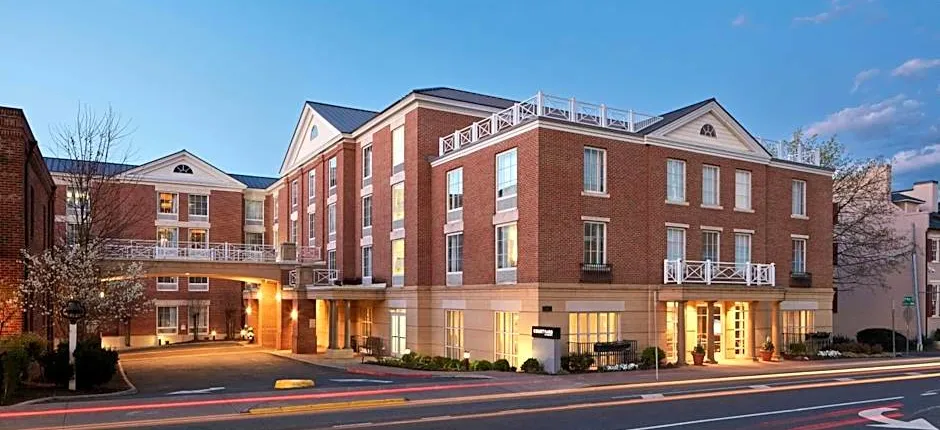 Courtyard by Marriott Charlottesville - University Medical Center