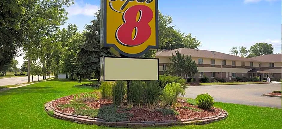 Super 8 by Wyndham Whitewater WI