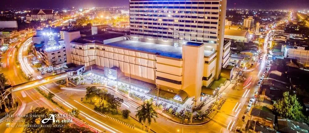 Topland Hotel & Convention Centre