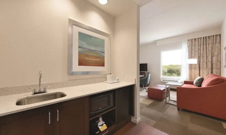 Hampton Inn & Suites Deland