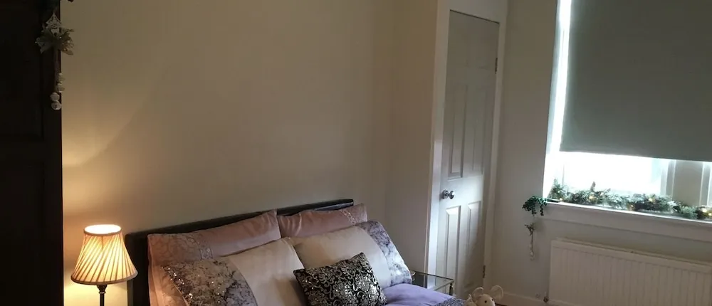 Fantastic 2 Bedroom Apartment Next To Green Park