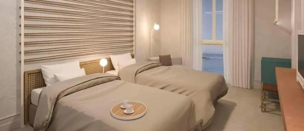E.J. Pyrgos Bay Hotel