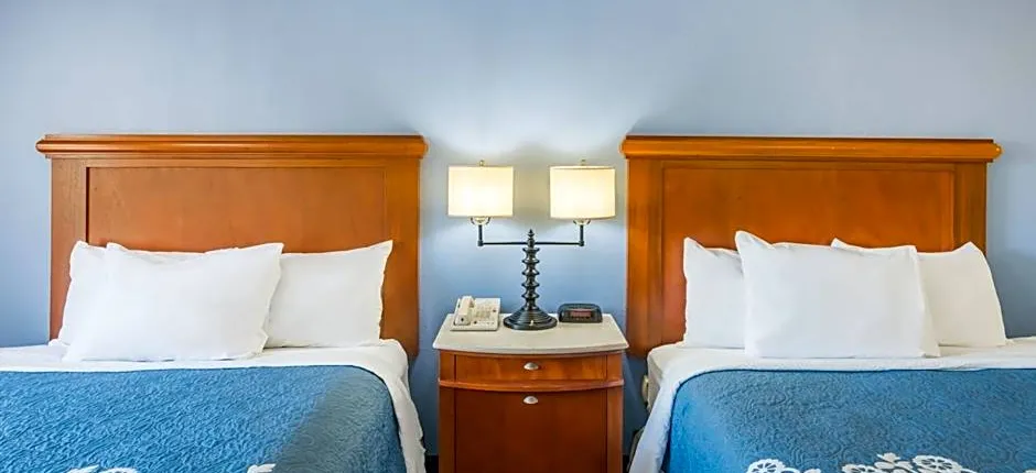 Aderi Hotel Near Casino