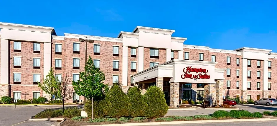Hampton Inn By Hilton & Suites West Bend