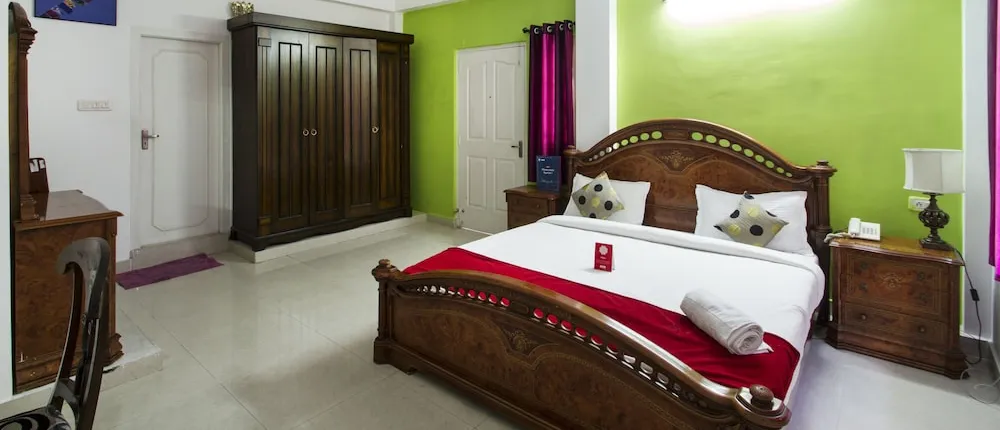 OYO 8271 Elite Homes
