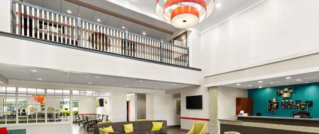 Best Western Galleria Inn & Suites