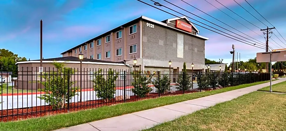 Orangewood Inn and Suites Midtown