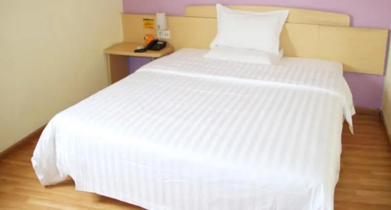 7 Days Inn Wuhan Airport Panlong City Branch