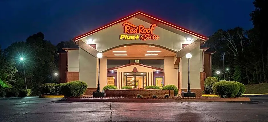 Red Roof PLUS & Suites Opelika