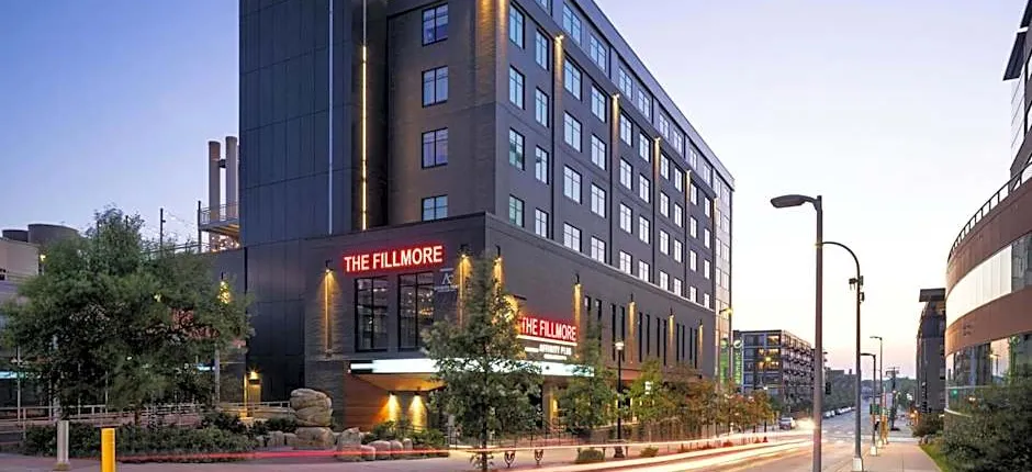 Element Minneapolis Downtown North Loop