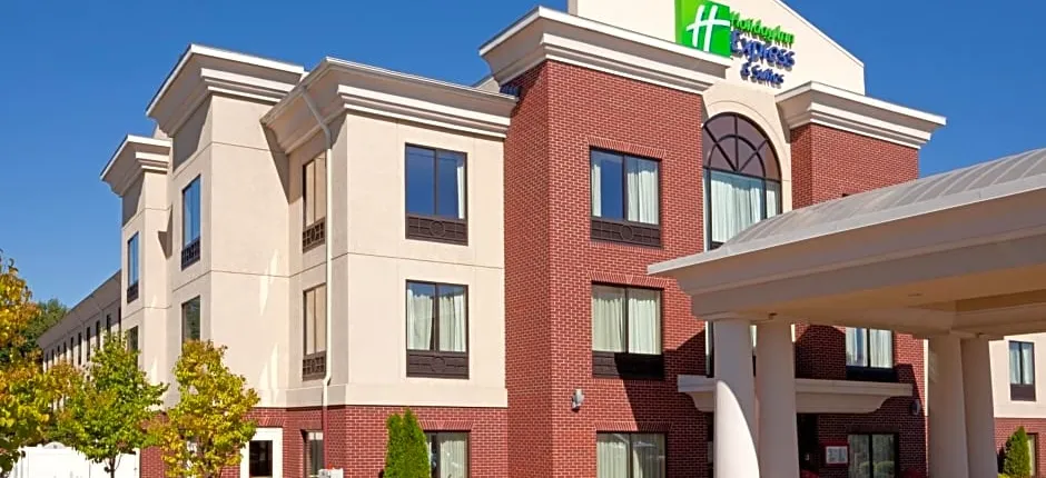 Holiday Inn Express Hotel & Suites Manchester - Airport By IHG