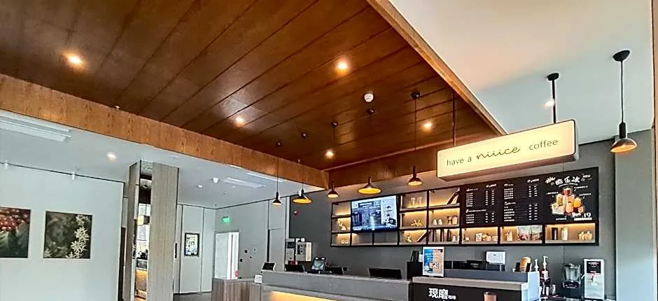 Hanting Hotel Hebi Qi County Bus Station