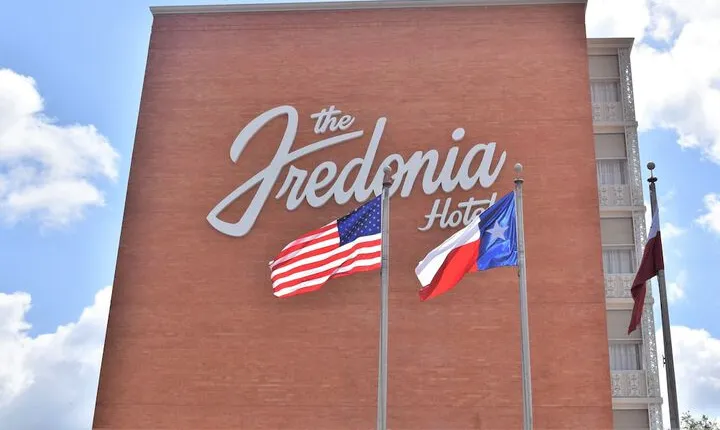 The Fredonia Hotel&Convention Center
