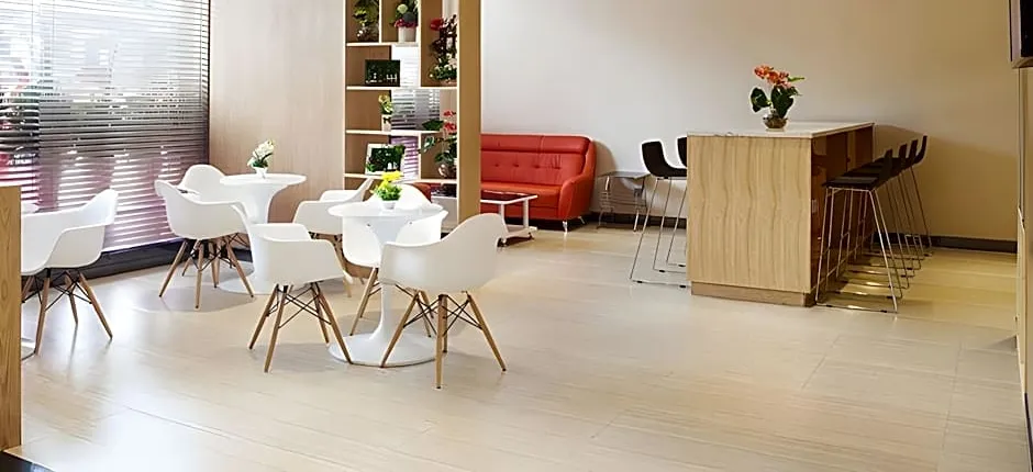 IU Hotel Chengdu Qinhe Square Branch