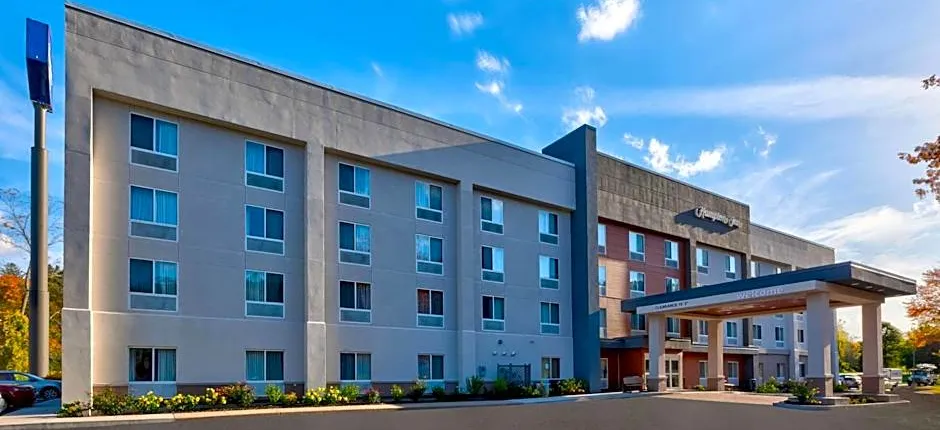 Hampton Inn By Hilton Waterbury