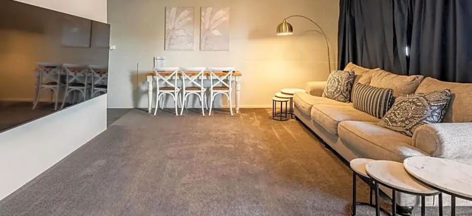 549 Apartments
