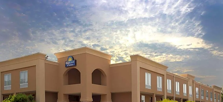 Days Inn by Wyndham Greenville