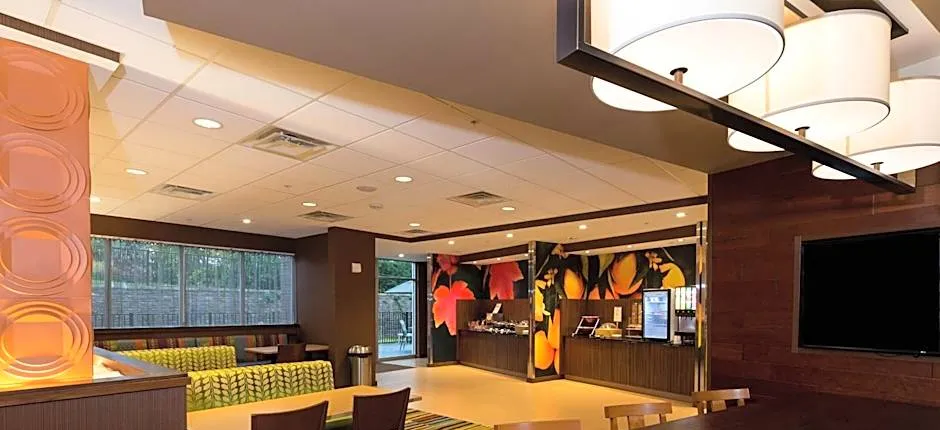 Fairfield Inn & Suites by Marriott Detroit Chesterfield