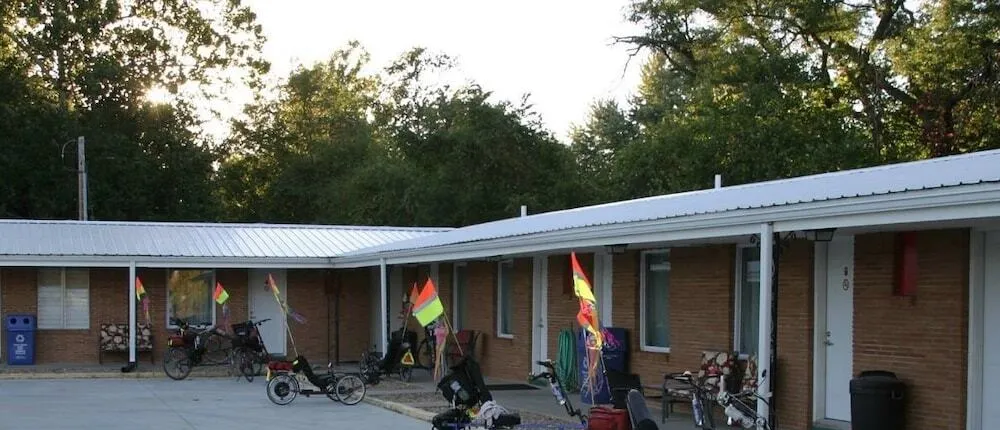 Windsor Crossroads Motel