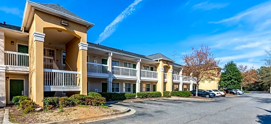 HomeTowne Studios - Atlanta NE - Peachtree Corners