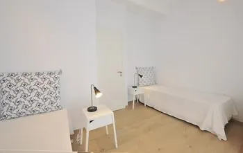 SANDY'S HOUSE
