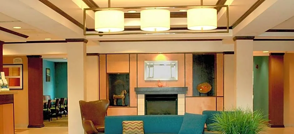 Fairfield Inn & Suites by Marriott Fairmont