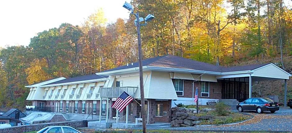 Passport Inn and Suites - Middletown