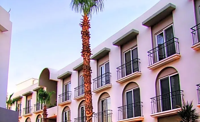 Seven Crown Express & Suites