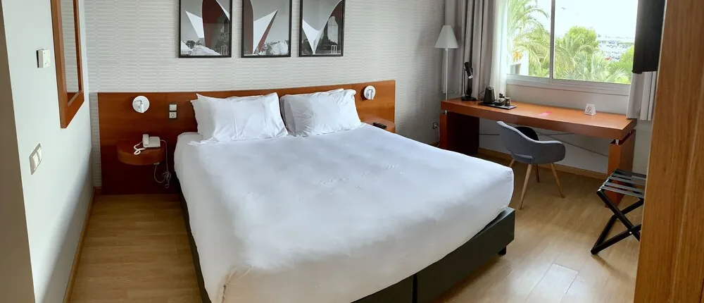 Ramada by Wyndham Valencia Almussafes