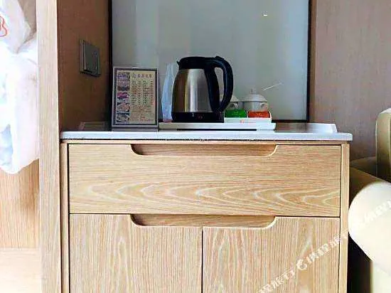 Vienna International Hotel (Beijing Qingyuan Road Metro Station)