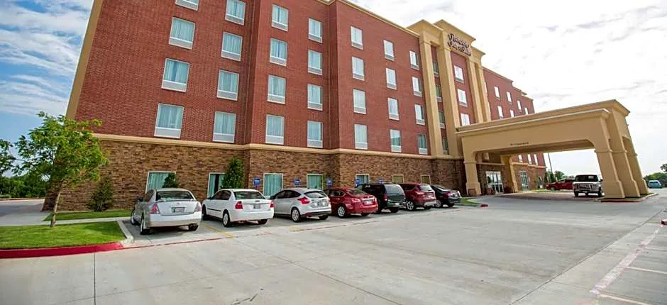Hampton Inn By Hilton & Suites Oklahoma City Airport