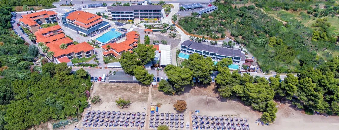 Lagomandra Beach Hotel