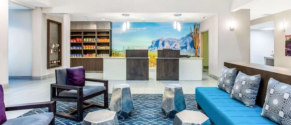 La Quinta Inn & Suites by Wyndham Hillsboro